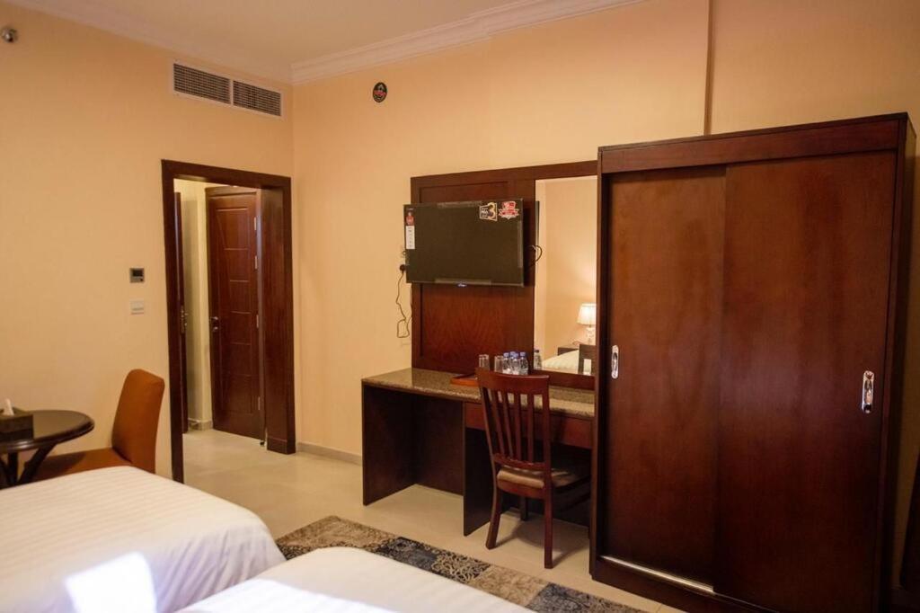 Al Ayniah Hotel Medina ภายนอก รูปภาพ